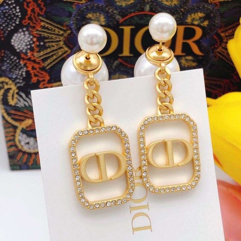 chr1st1an D10r earrings